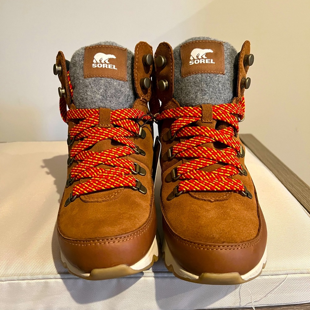 Sorel Kinetic Conquest WP Velvet Tan